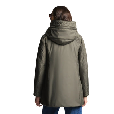 Parka Donna con chiusura ad alamaro Verde militare modella retro