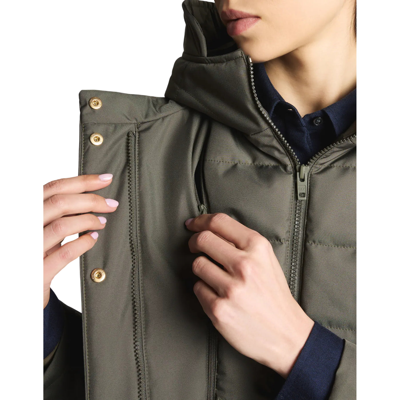 Parka Donna con chiusura ad alamaro Verde militare dettaglio
