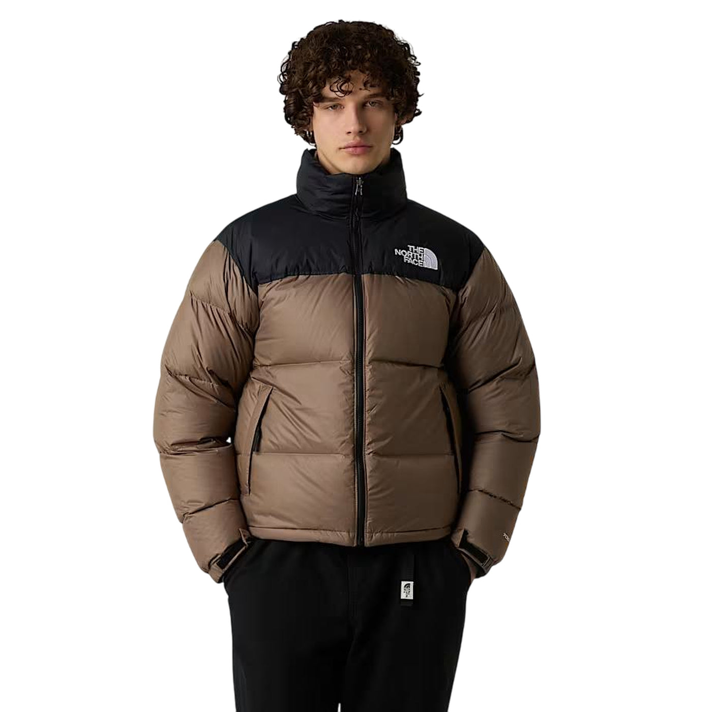Piumino Uomo Retro Nuptse 1996 Marrone/Nero, dalla vestibilità comoda con cappuccio ripiegabile