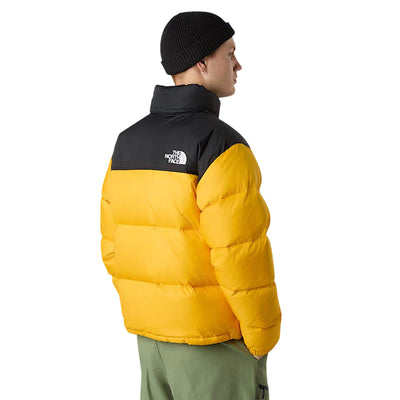 Piumino Uomo Retro Nuptse 1996 Giallo/Nero, dalla vestibilità comoda con cappuccio ripiegabile