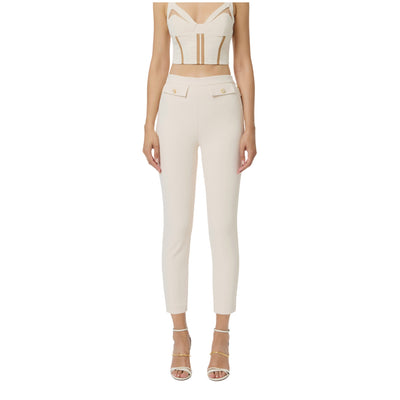 Pantaloni Donna con patte applicate con bottoni modella frontale