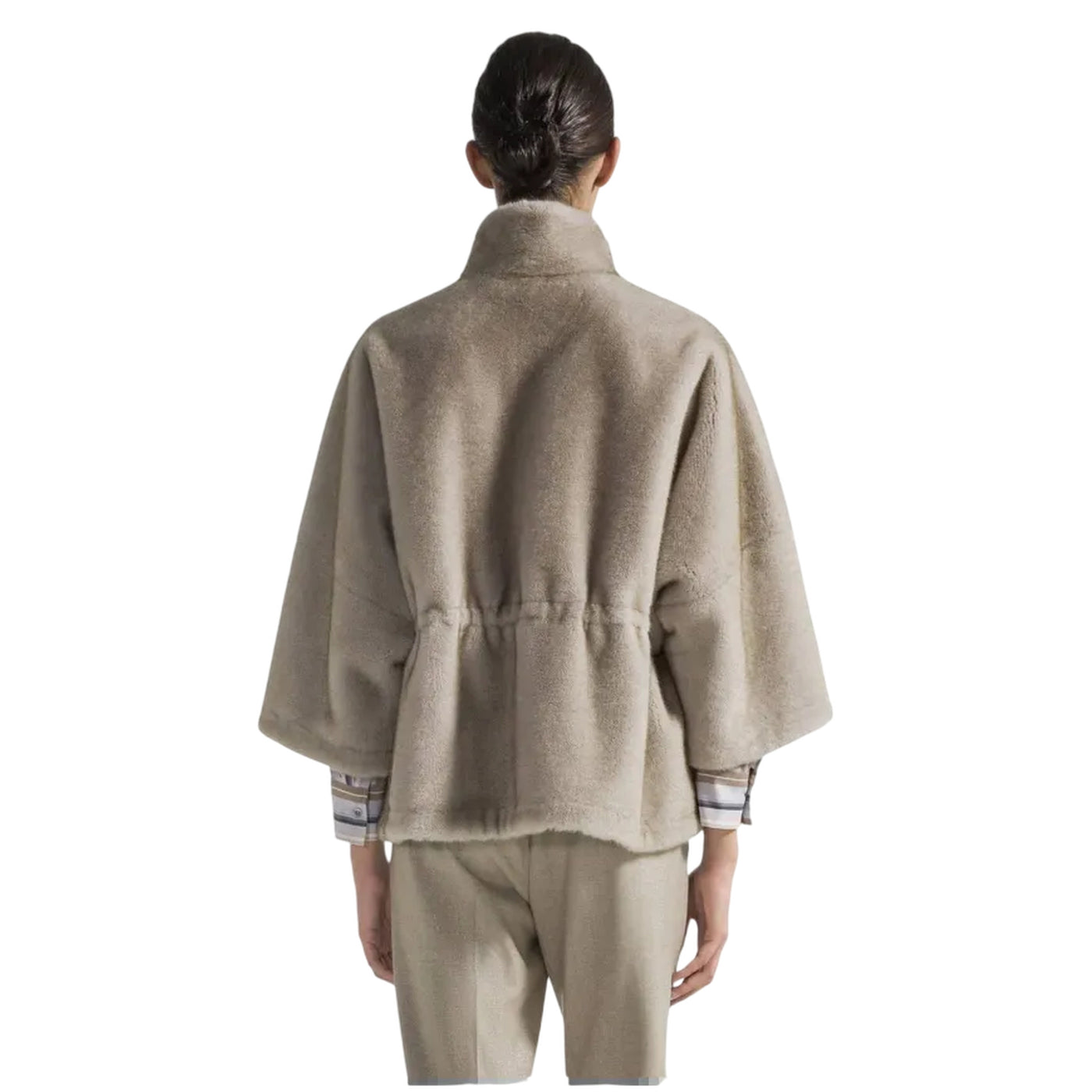 Cappotto Donna in ecopelliccia con bottoni modella retro