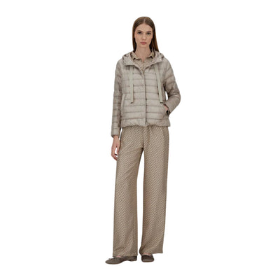 Piumino trapuntato Donna in nylon ultralight modella frontale