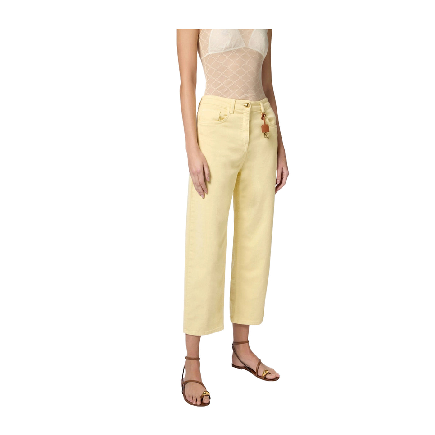 Jeans Donna in cotone tinto con charm Giallo modella frontale