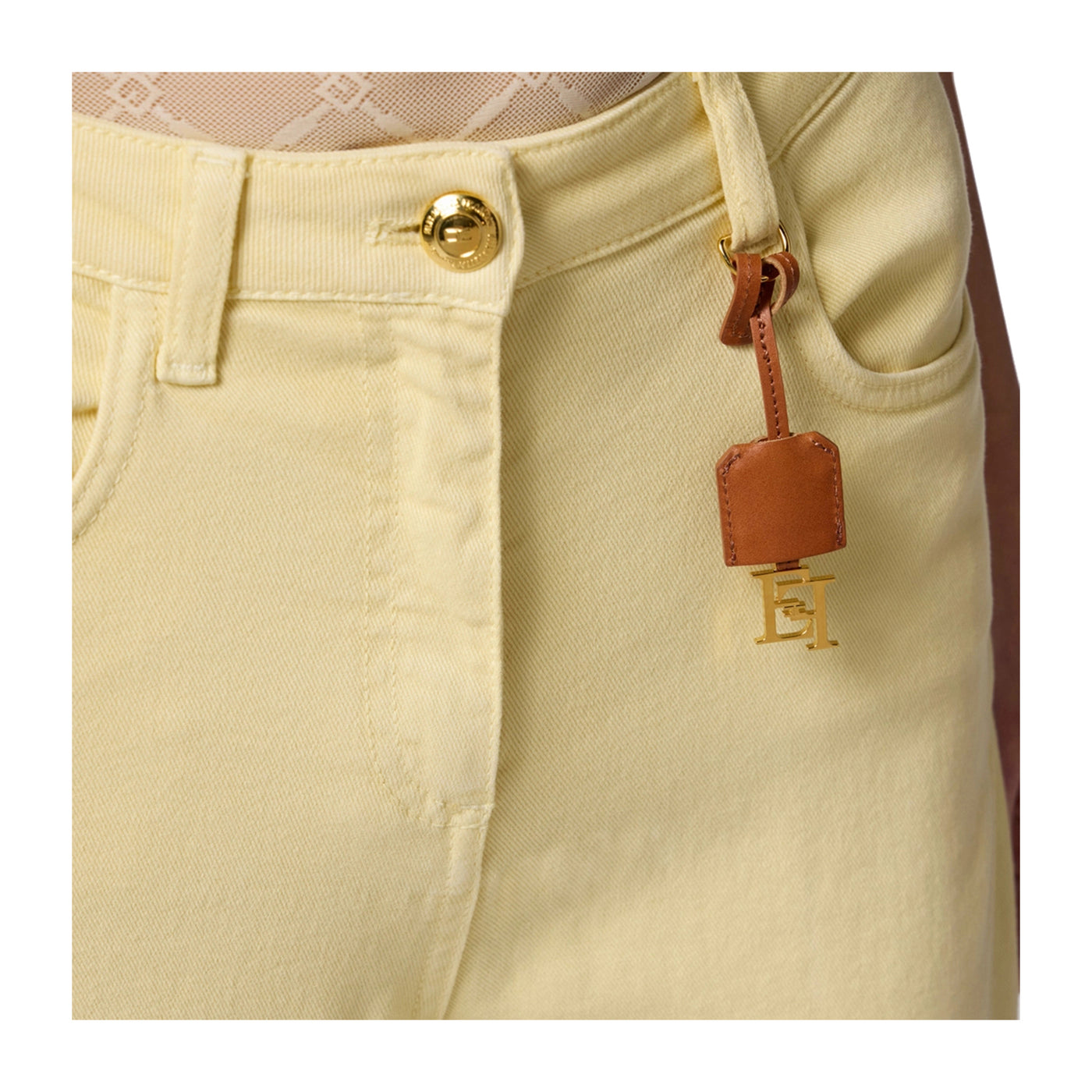 Jeans Donna in cotone tinto con charm Giallo dettaglio