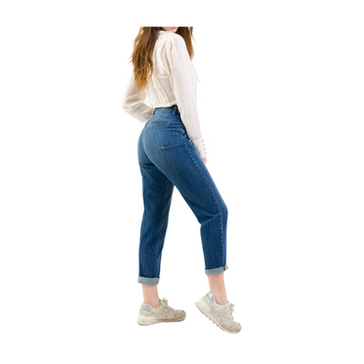 Jeans Donna dal lavaggio medio e dalle vestibilità realxed