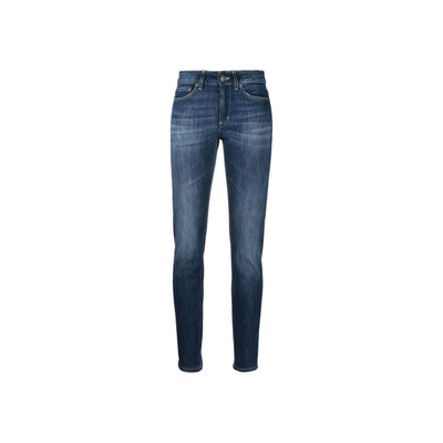 Women's tight-fitting medium-waisted jeans
