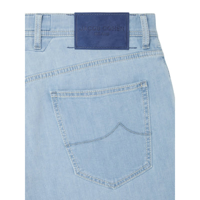 Bermuda Uomo Nicolas in denim chiaro dettaglio retro