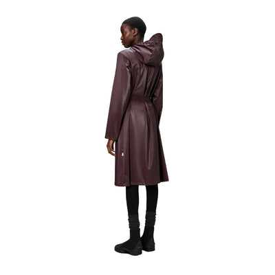 impermeabile Donna trapezoidale con cinta Bordeaux modella retro