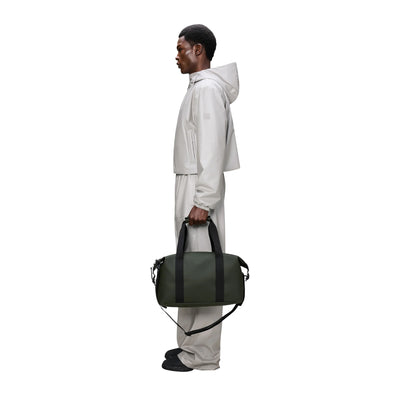 Borsone Unisex Hilo Weekend Bag Mini Verde scuro su modello