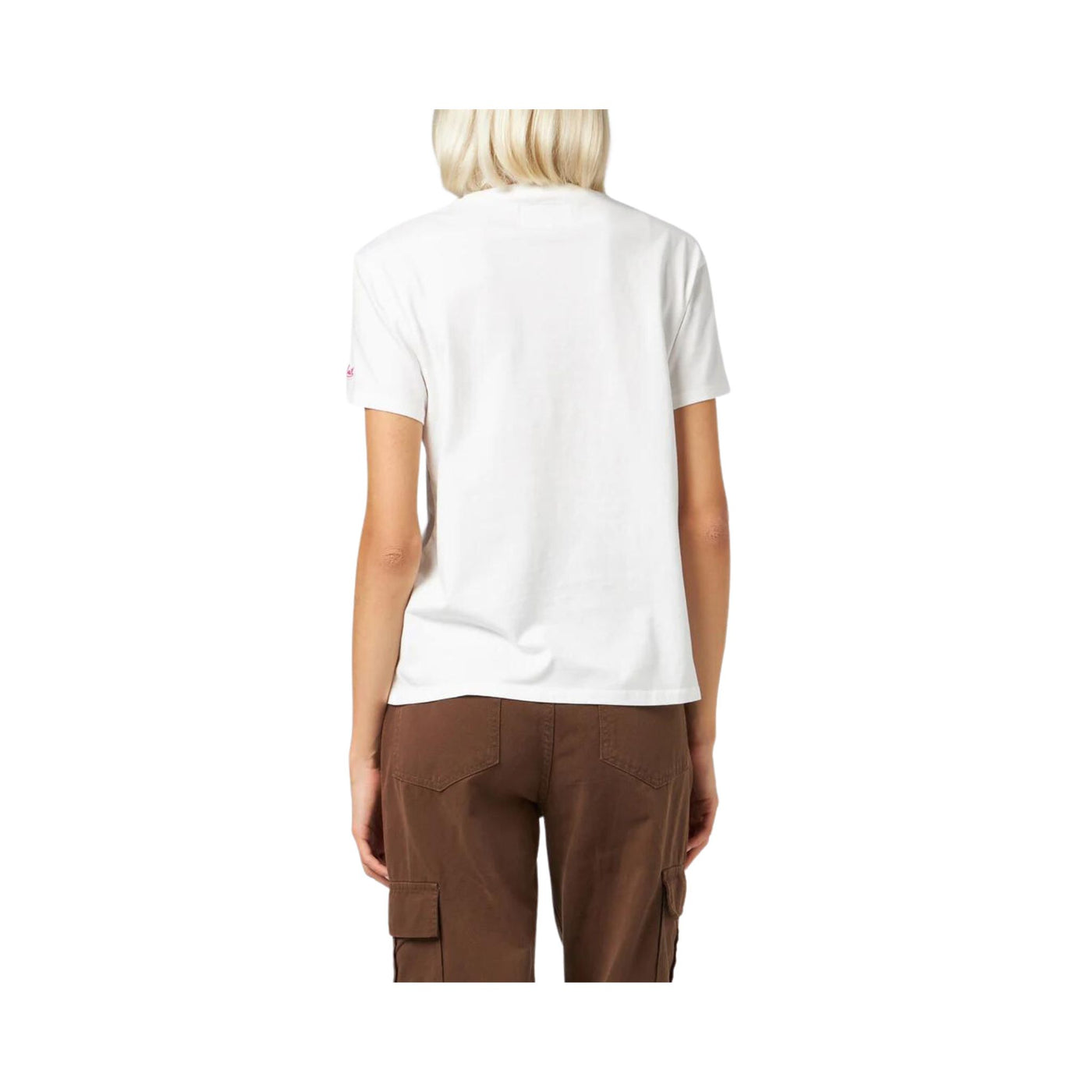 T-shirt da donna bianca vista retro su modella