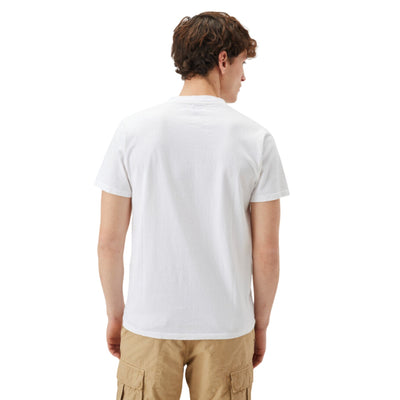 Retro Modello con T-shirt in cotone con taschino in denim sul petto