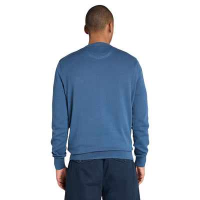 Acquista subito il Maglione Uomo, realizzato in puro cotone, polsi e bordo a coste e logo ricamato sul petto firmato Timberland su Old England: vieni a scoprire tutta la collezione sul nostro sito