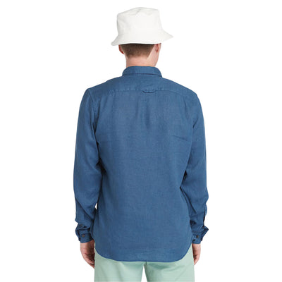 Acquista subito la Camicia Uomo, modello slim, polsini rotondi, collo top down e logo ricamato sul petto firmata Timberland su Old England: vieni a scoprire tutta la collezione sul nostro sito