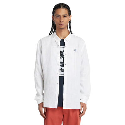 Acquista subito la Camicia Uomo, realizzata in morbido tessuto, vestibilità slim, colletto top down e logo ricamato sul petto, firmata Timberland su Old England: vieni a scoprire tutta la collezione sul nostro sito