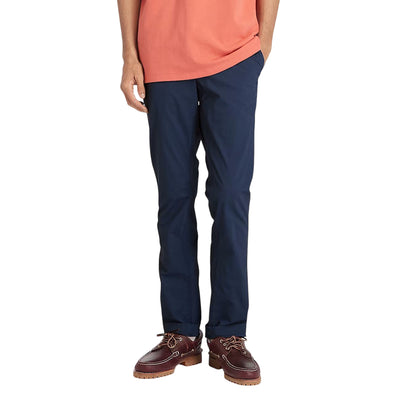 Acquista subito il Pantalone Uomo, in tessuto elasticizzato, spaziose tasche laterali e chiusura con zip e bottone firmato Timberland su Old England: vieni a scoprire tutta la collezione sul nostro sito. 