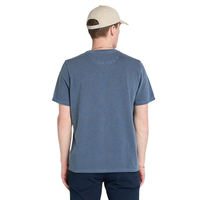 Acquista subito la T-shirt Uomo, realizzata in puro cotone a maniche corte, scollatura a giro collo e logo ricamato sul petto, firmata Timberland su Old England: vieni a scoprire tutta la collezione sul nostro sito