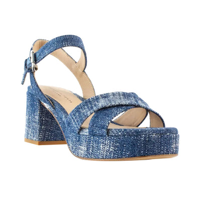 Women's sandal with crossed bands