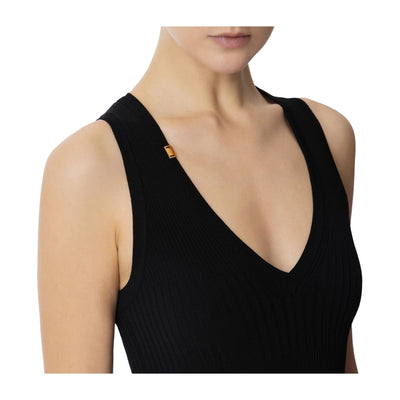 Top Donna a coste nero con scollo V dettaglio