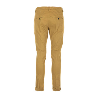 Pantalone Uomo Beige, modello chino, con risvolto sul fondo