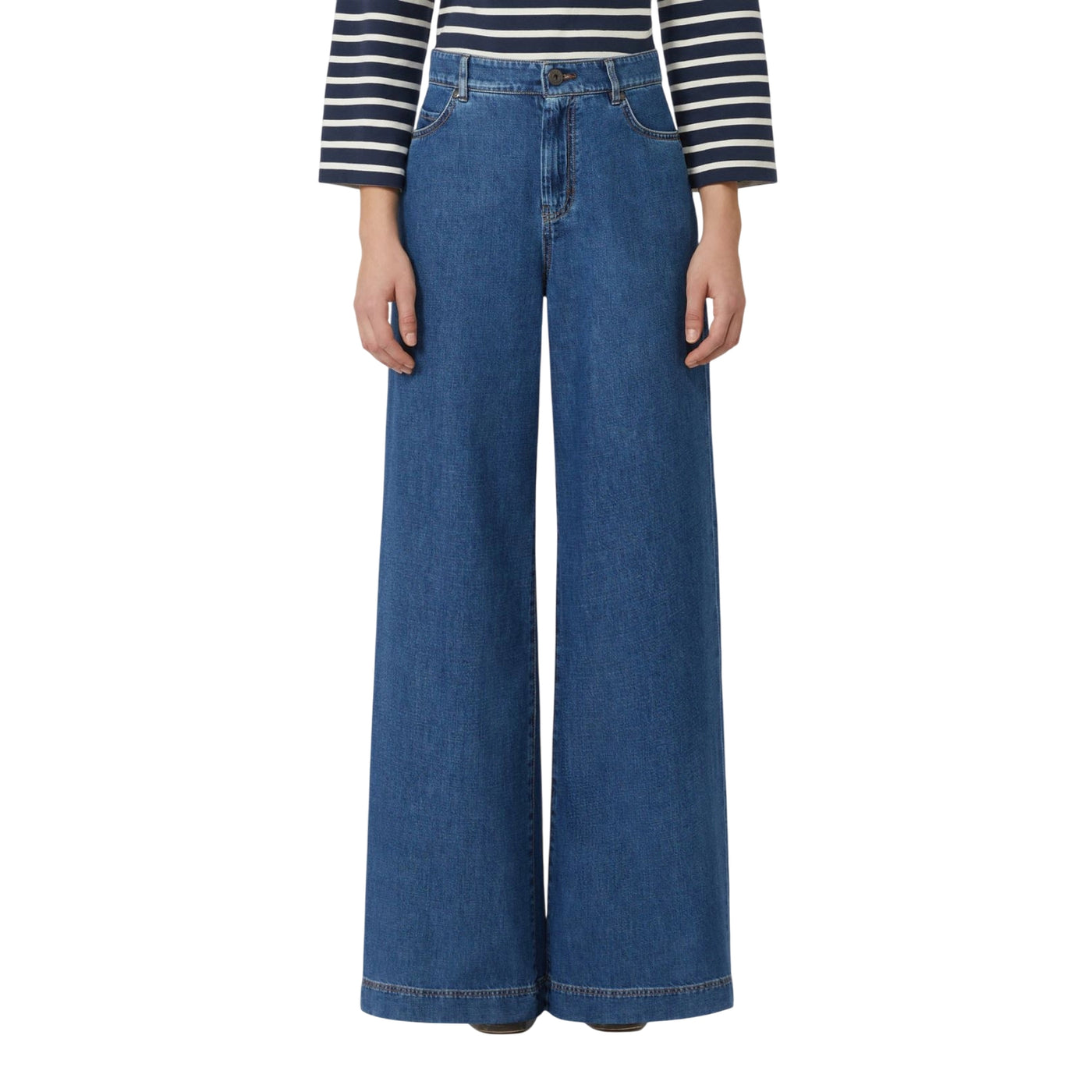 Jeans Donna a gamba larga modella frontale