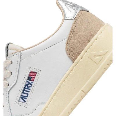 Sneakers Donna Medalist Low con inserti in suede Beige ed inserto Argento sul tallone