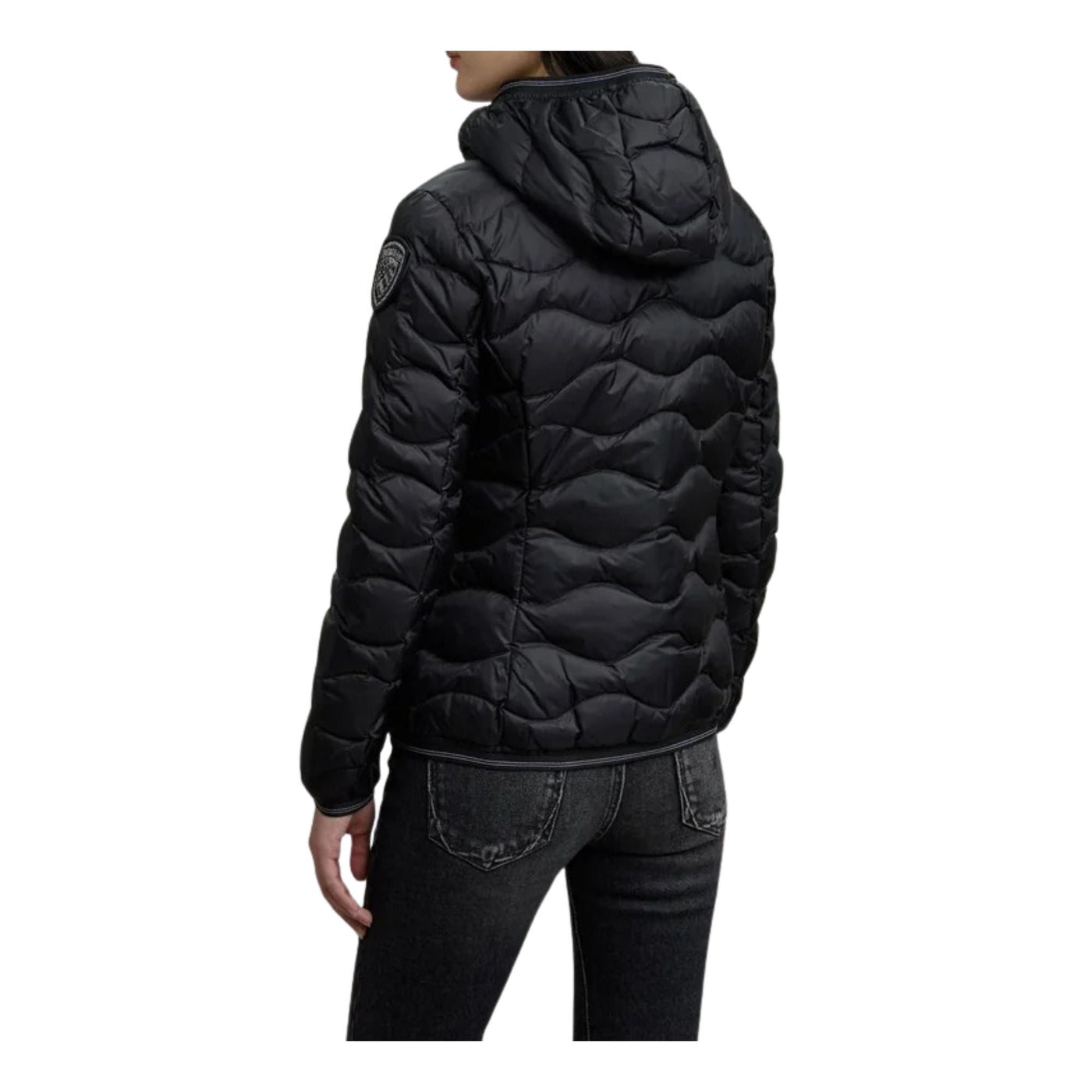 Piumino Donna corto Camelia in piuma Nero modella retro