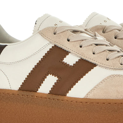 Sneakers Donna Cool, con logo laterale e suola platform a contrasto 