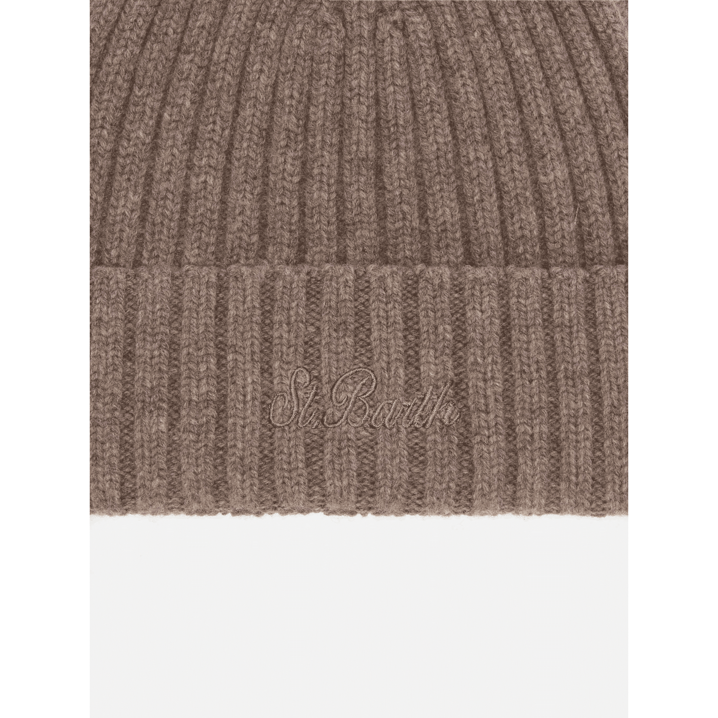 Berretto Wengen in lana nocciola con ricamo St. Barth sul risvolto