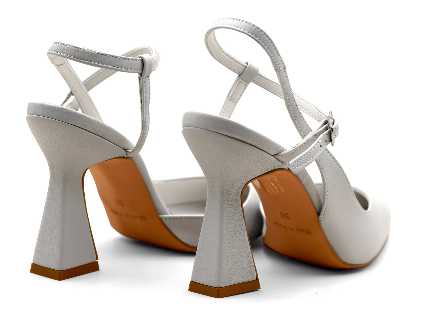 Women's shoes with asymmetrical heel