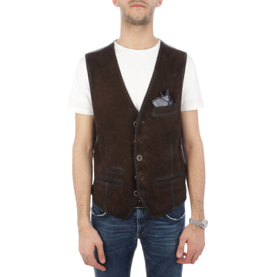 Gilet da uomo marrone firmato The Jack Leather su modello vista frontale