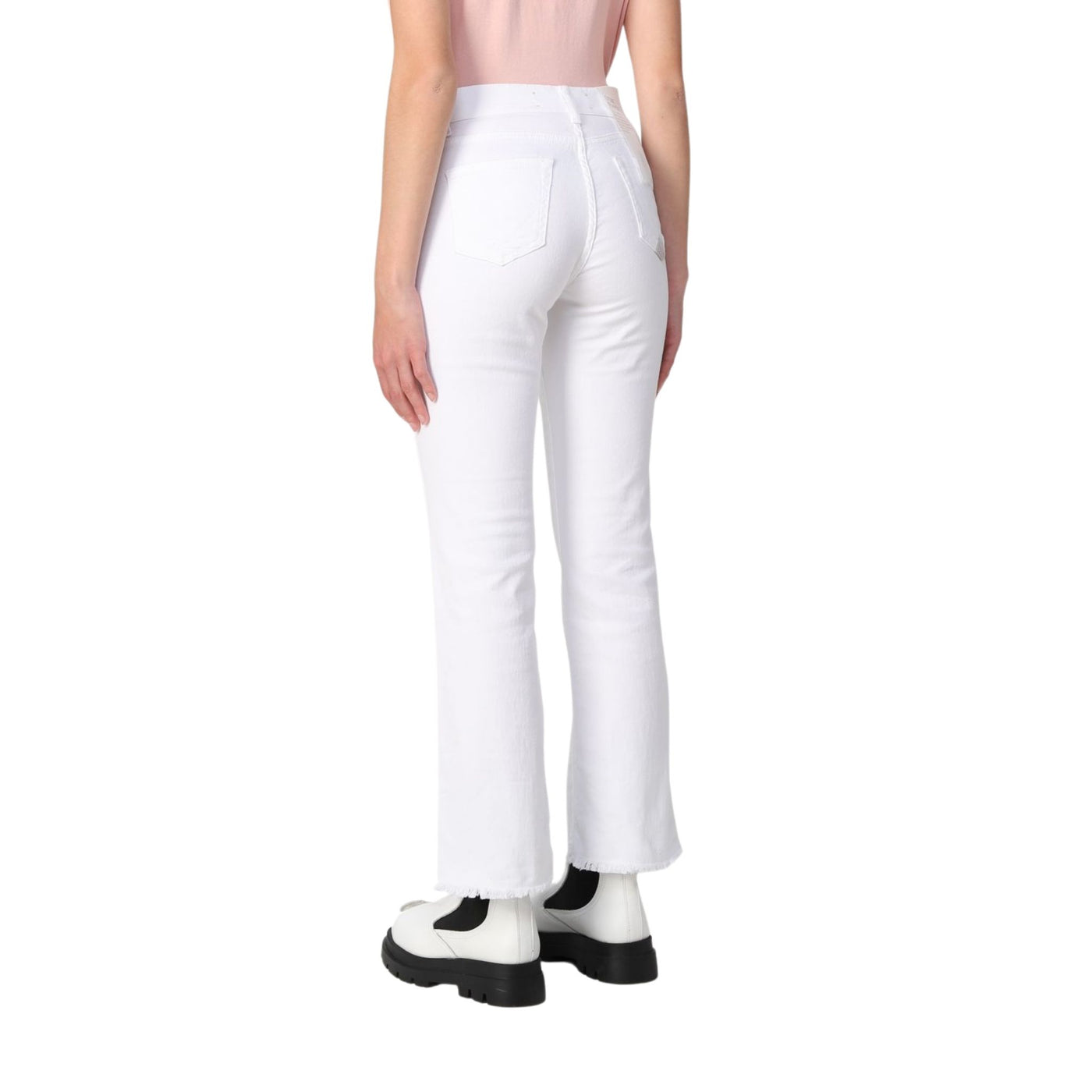 Jeans da donna bianco firmati Roy Roger's su modella vista retro