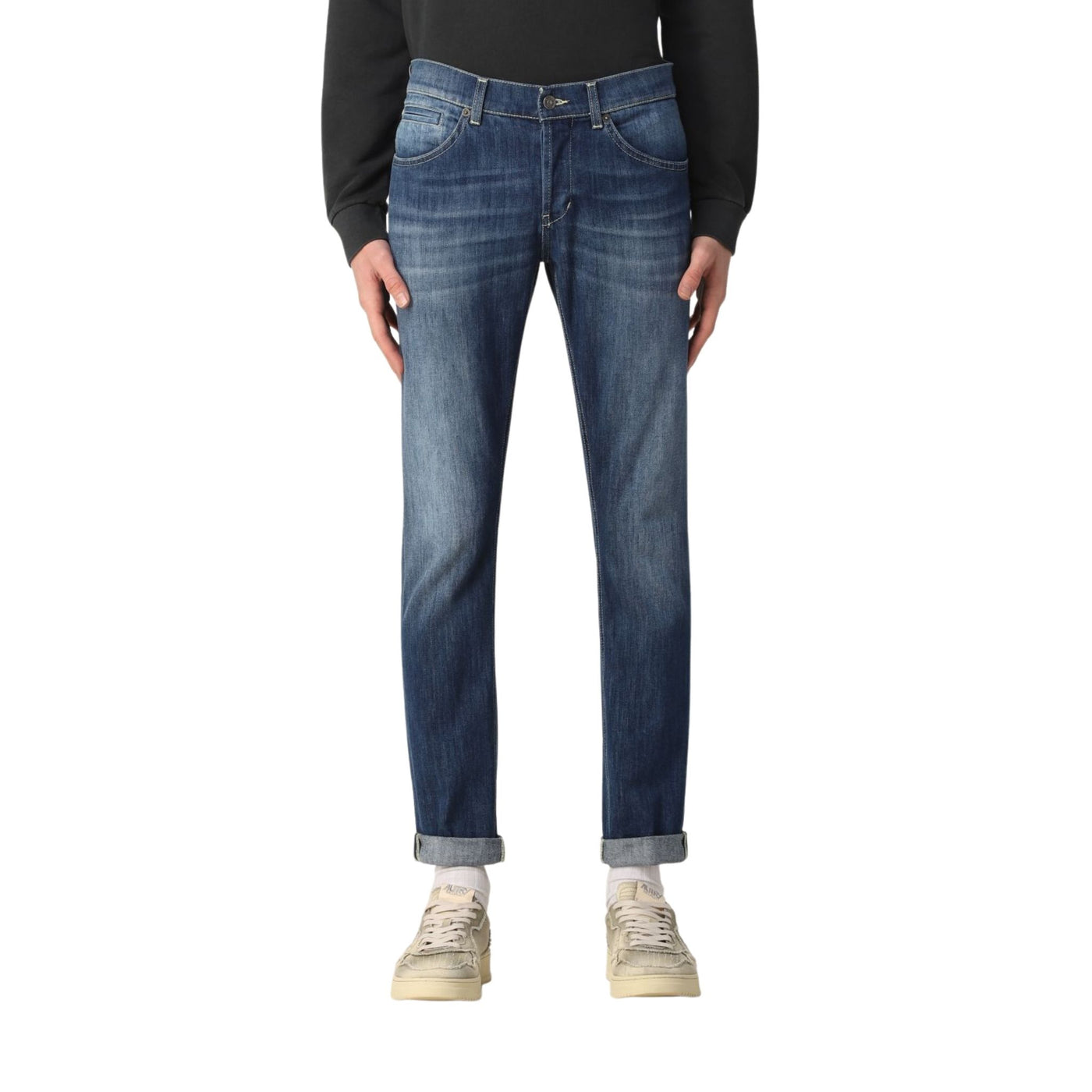 Jeans uomo denim firmati Dondup su modello vista frontale