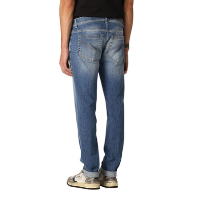 Jeans uomo Dondup su modello vista retro