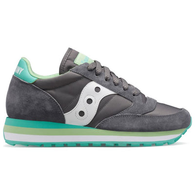 Sneakers Donna in tinta unita con chiusura lacci e suola in gomma.