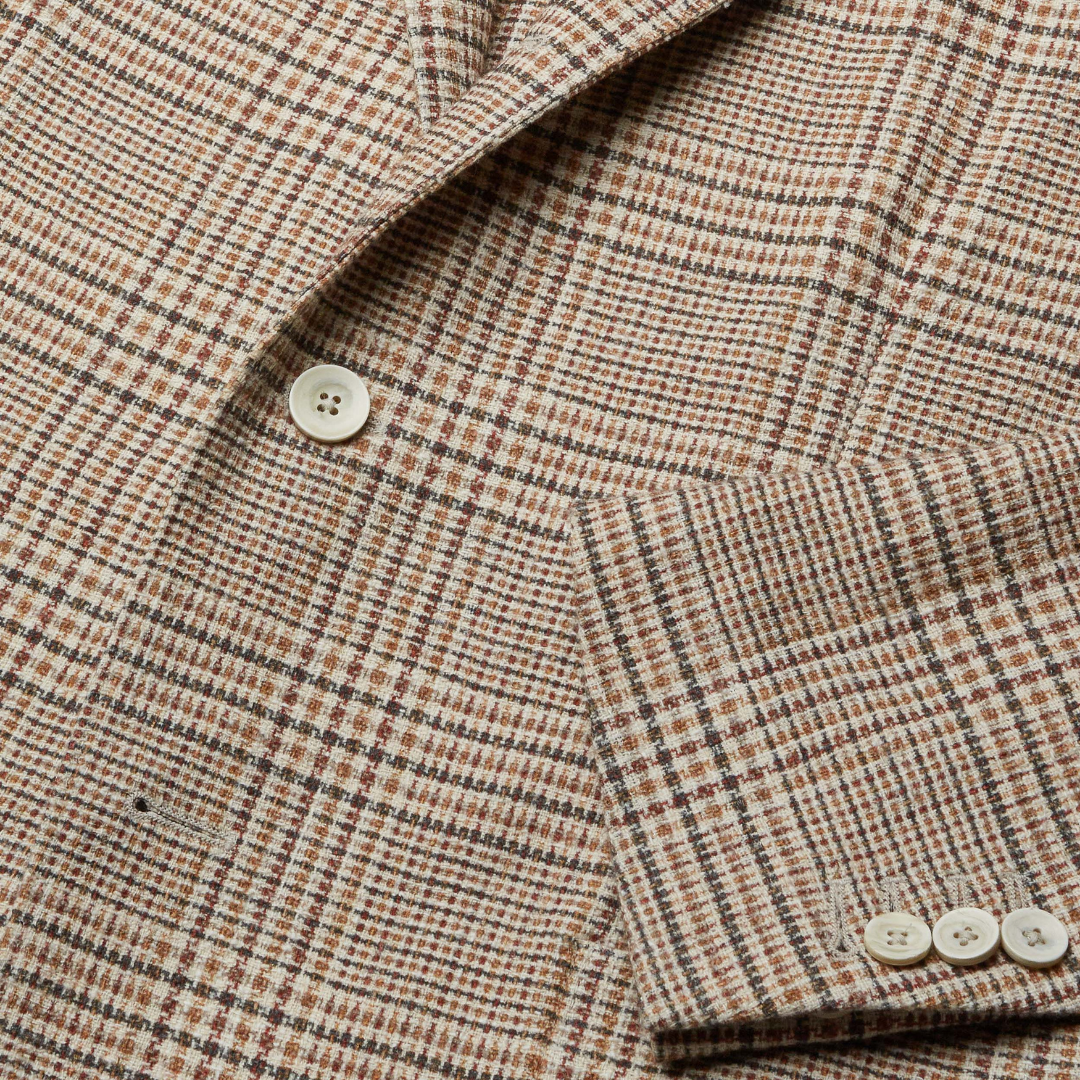 Giacca da uomo beige firmata Lardini dettaglio chiusura
