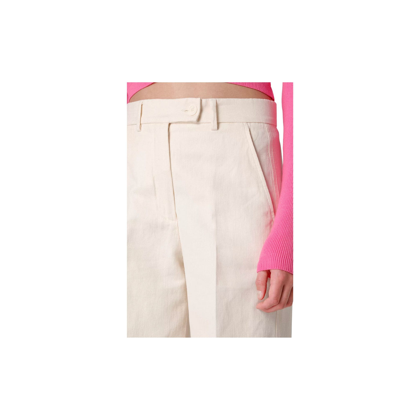 High-waisted women's trousers in malfilè fabric