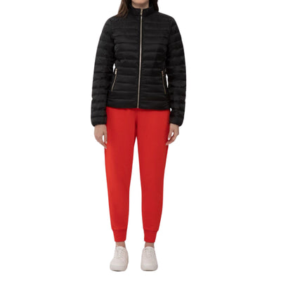 Woman down jacket with padded collar