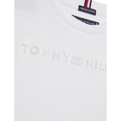 t-shirt bambino tommy hilfiger con logo ricamato in rilievo dettaglio